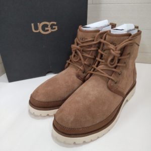 未使用　アグ　UGG　ショートブーツ　ハイカット